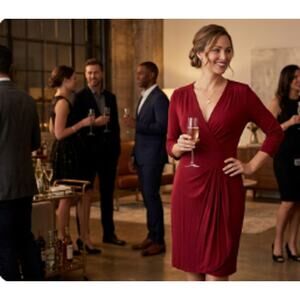 Trina Turk Dark Red V Neck Wrap Pleated Ruched Sheath Dress 3/4 Sleeve Size 4